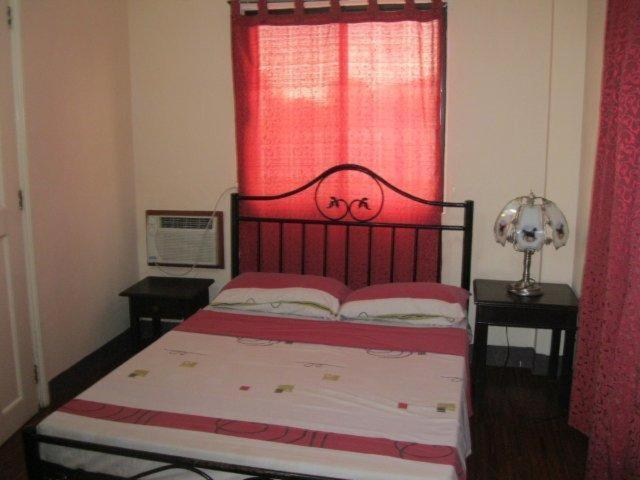 Red Tulip Hotel Angeles Bagian luar foto