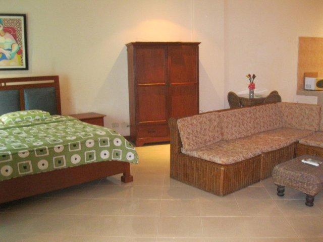 Red Tulip Hotel Angeles Bagian luar foto