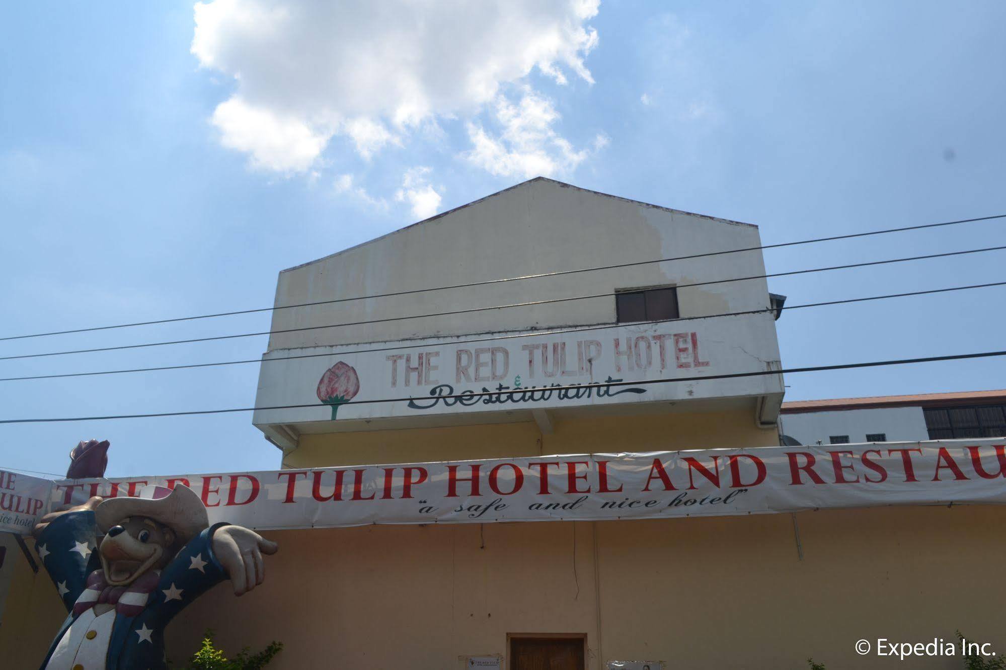 Red Tulip Hotel Angeles Bagian luar foto